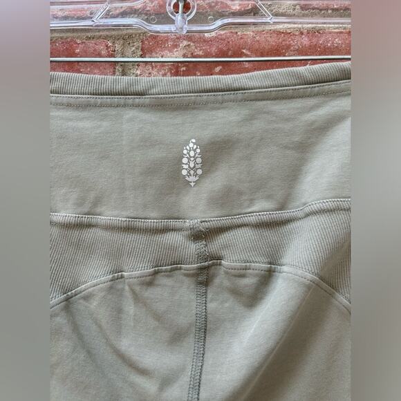 Free People Movement Jogger Women’s Size M - Picture 5 of 10